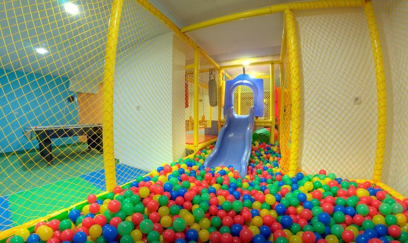 Complex Kamelia Lejlighedshotel Pamporovo Eksteriør billede